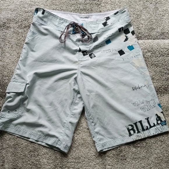 Billabong Board Shorts - Picture 1 of 4